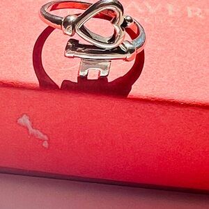 James Avery Silver Athena “Key to My Heart” ring size 9 First edition! Retired!